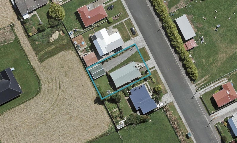 17 Severn Street, Clifton, Invercargill - Carousel 1