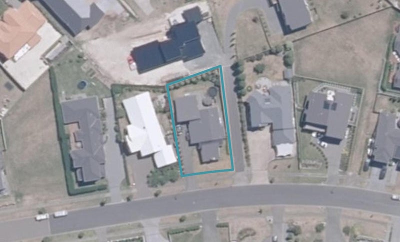 11 Coprosma Crescent, Waipahihi, Taupō - Carousel 1