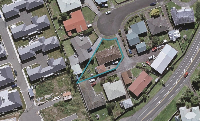 11 Severn Place, Spotswood, New Plymouth - Carousel 1