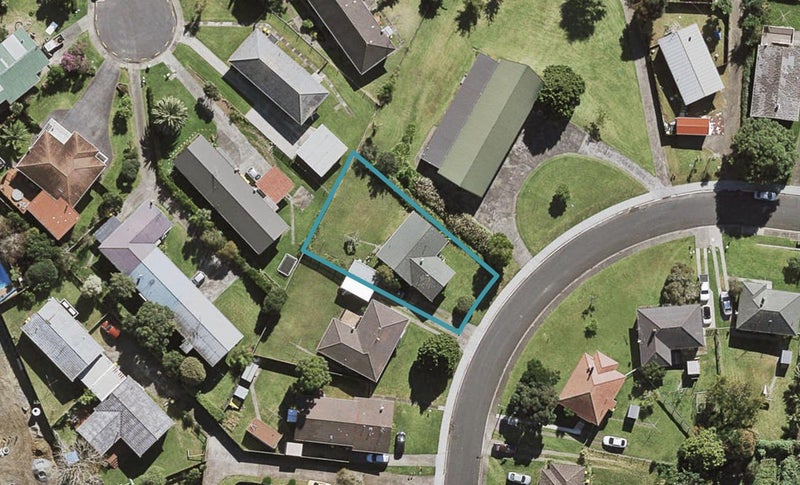 90 Greenslade Crescent, Northcote, Auckland - Carousel 1