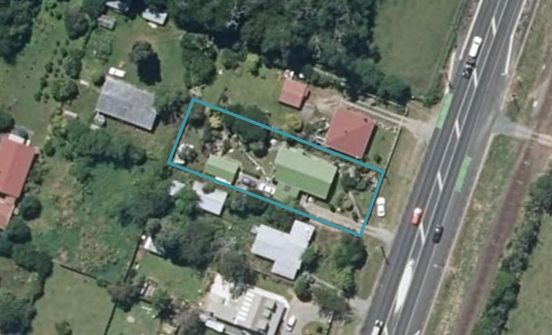 1016 State Highway 1, Manakau, Levin - Carousel 1