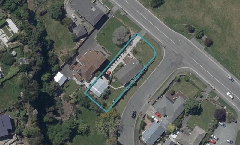 32 McCormacks Bay Road, Mount Pleasant, Christchurch - Carousel 1
