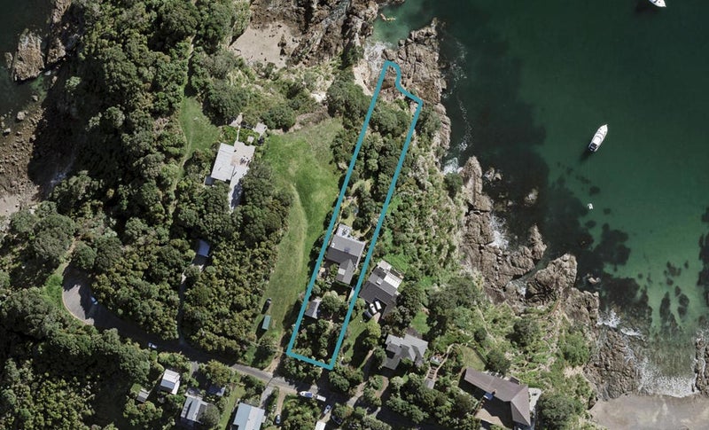 12 Newton Road, Oneroa, Waiheke Island - Carousel 1