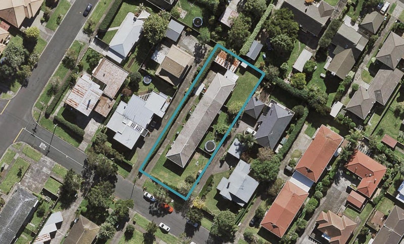 1/23 Tawhiri Road, One Tree Hill, Auckland - Carousel 1