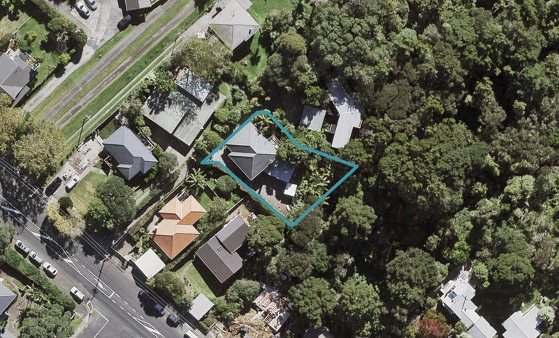 155 Hinemoa Street, Birkenhead, Auckland - Carousel 1