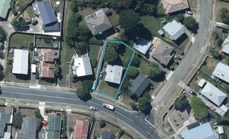 171 Conclusion Street, Ascot Park, Porirua - Carousel 1