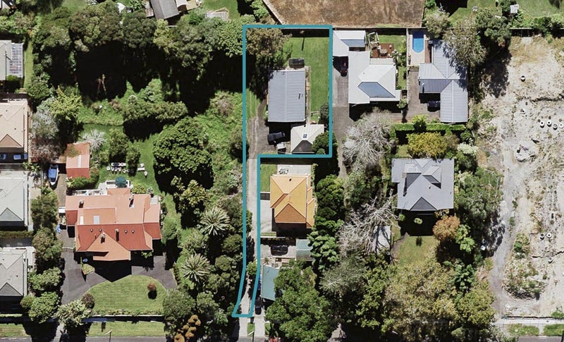 24 Links Road, New Lynn, Auckland - Carousel 1