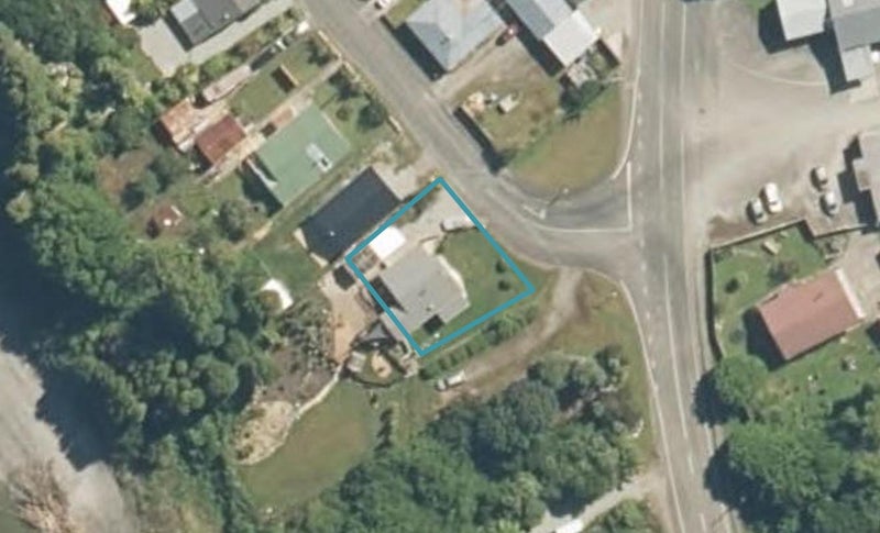 1 KANIERE Road, Hokitika - Carousel 1