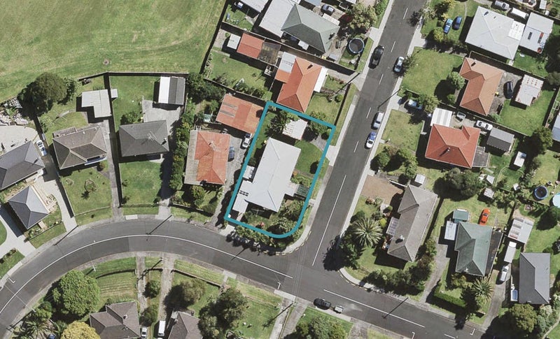 1/63 Wilsher Crescent, Henderson, Auckland - Carousel 1