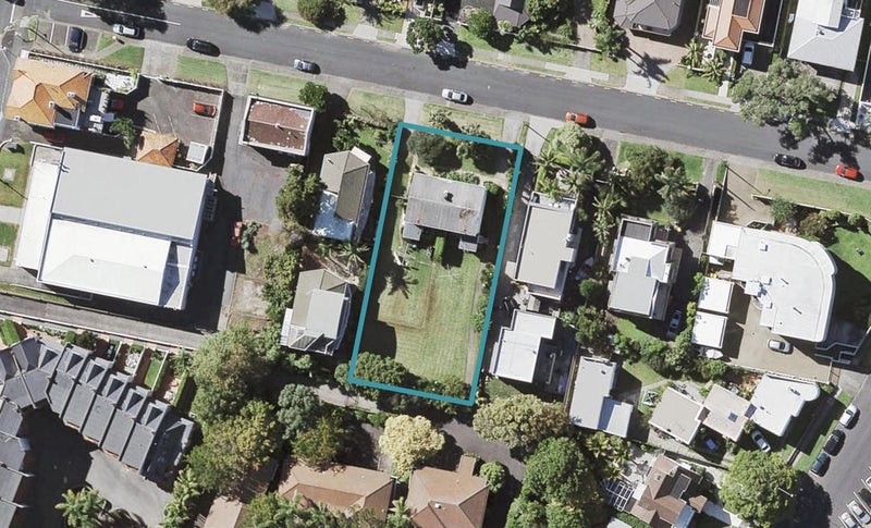 1/5 Earnoch Avenue, Takapuna, Auckland - Carousel 1