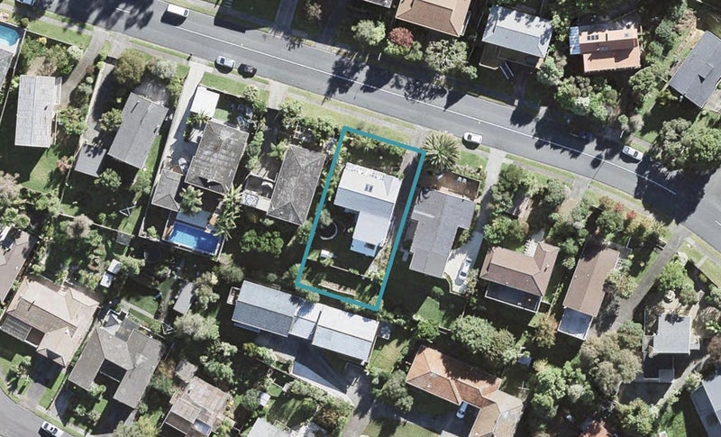 89 Stapleford Crescent, Browns Bay, Auckland - Carousel 1