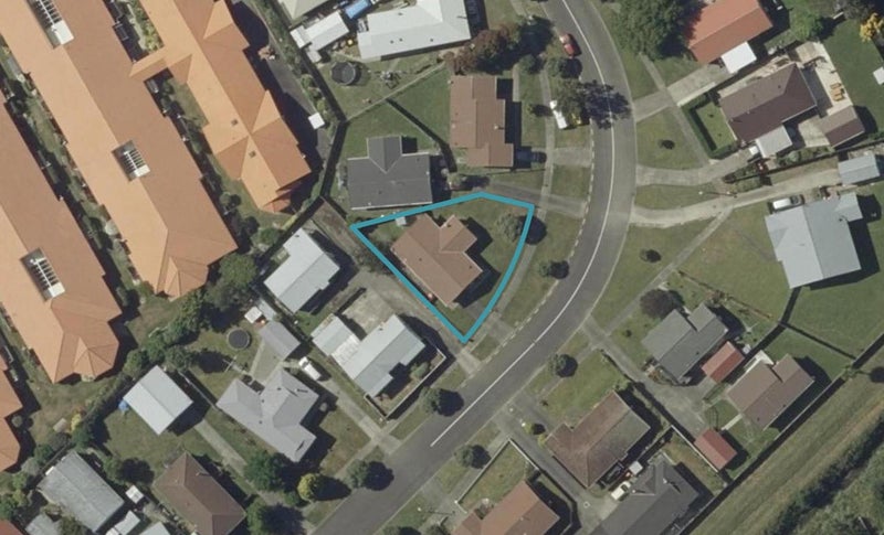 36 Chatsworth Place, Highbury, Palmerston North - Carousel 1