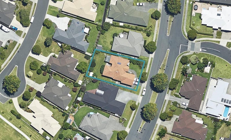 28 Condor Drive, Pyes Pa, Tauranga - Carousel 1