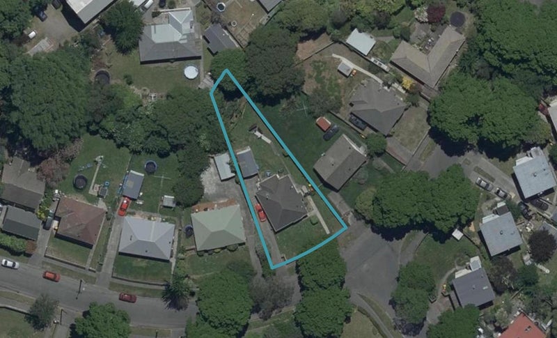 10 Hooker Avenue, Bryndwr, Christchurch - Carousel 1