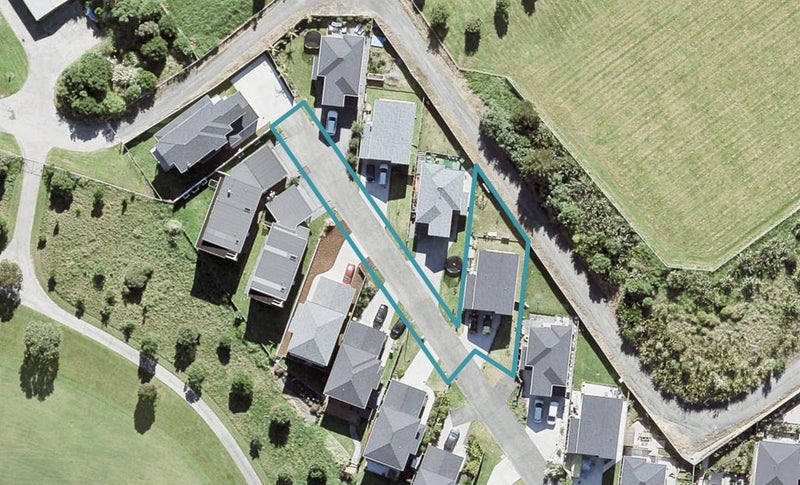 51 Maylee Crescent, Gulf Harbour, Whangaparaoa - Carousel 1