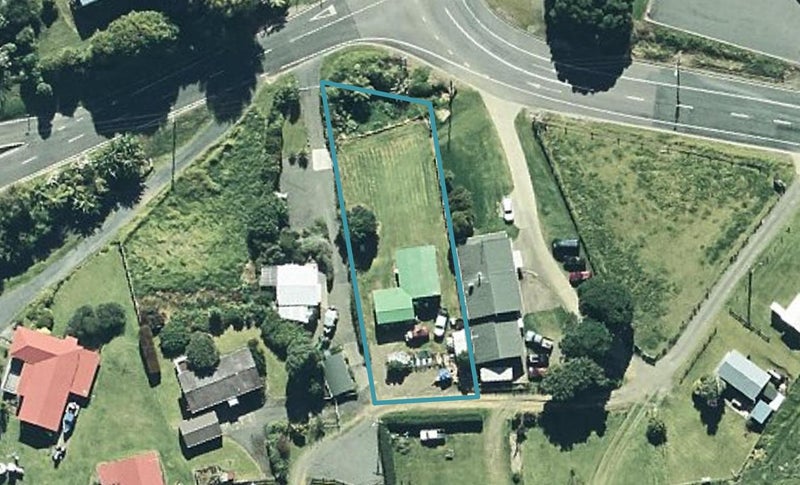 6659 State Highway 35, Te Kaha, Opotiki - Carousel 1