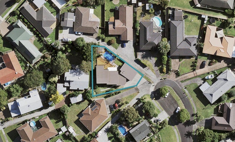 8 Rippleside Place, Pahurehure, Papakura - Carousel 1