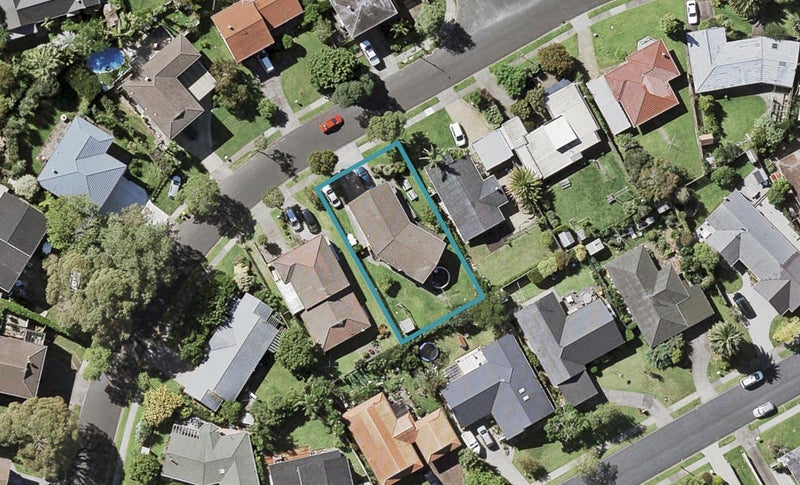 11 Galvan Avenue, Sunnyhills, Auckland - Carousel 1