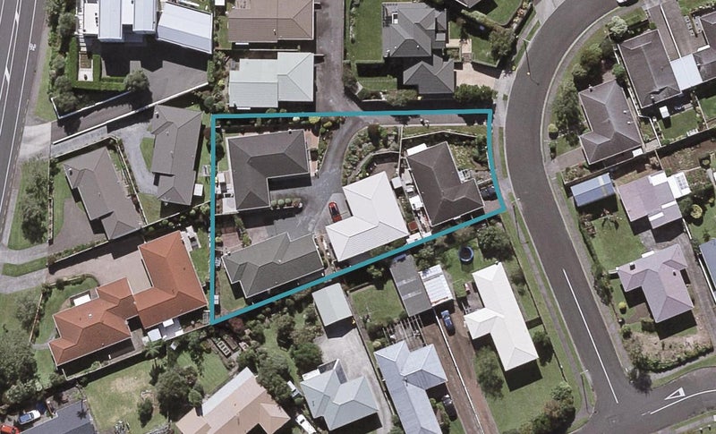 3/3 Sandel Rise, Merrilands, New Plymouth - Carousel 1