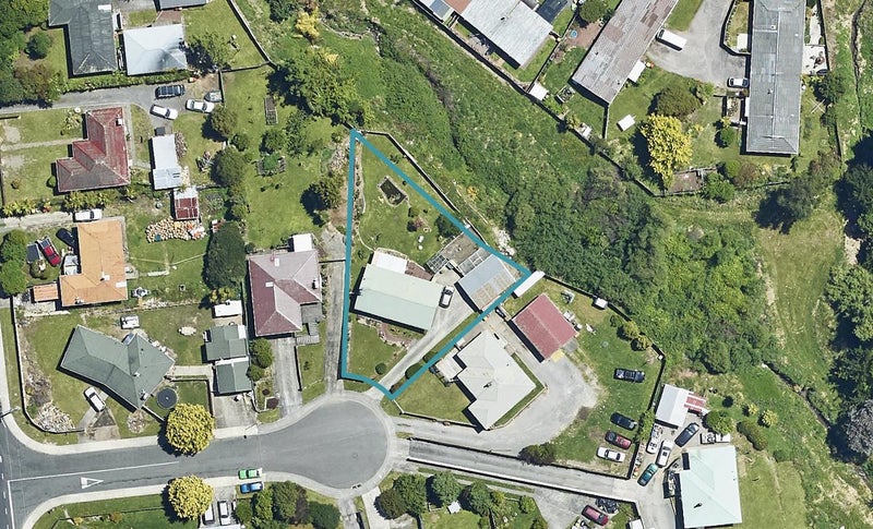 6 Peter Place, Mangakakahi, Rotorua - Carousel 1