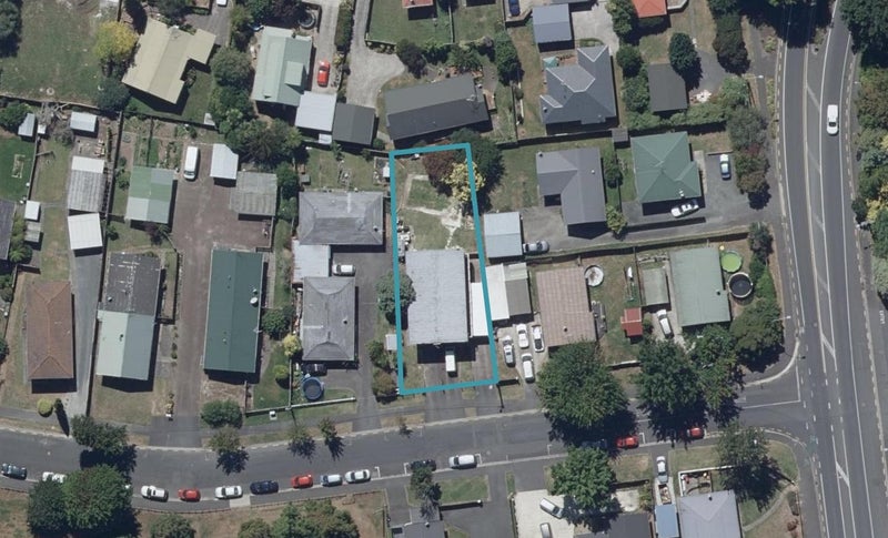 4 Sandleigh Road, Hamilton Lake, Hamilton - Carousel 1