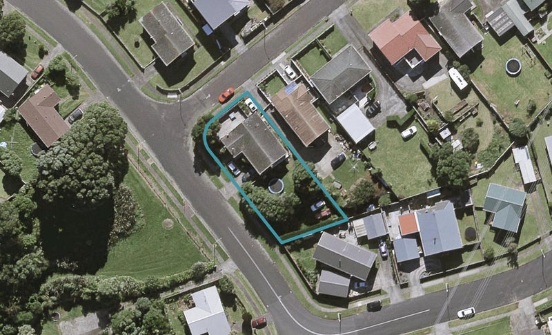 2 Pomare Place, Spotswood, New Plymouth - Carousel 1