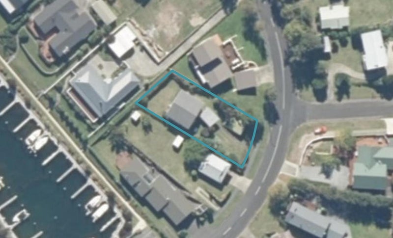 14 Marina Terrace, Kinloch, Taupō - Carousel 1