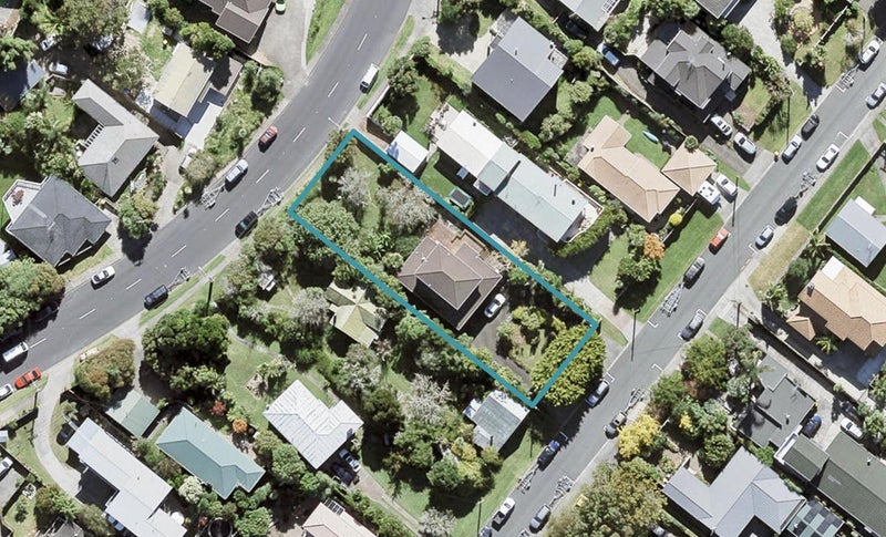 1/947 Beach Road, Torbay, Auckland - Carousel 1