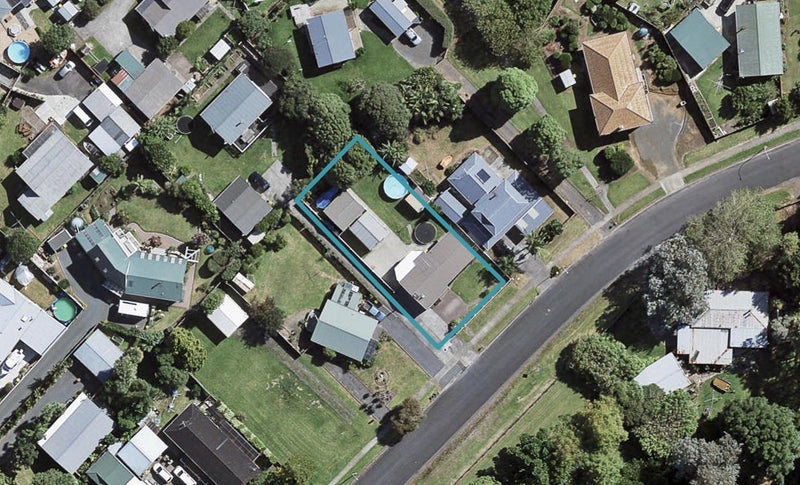 53 Stevenson Road, Clarks Beach, Clarks Beach - Carousel 1