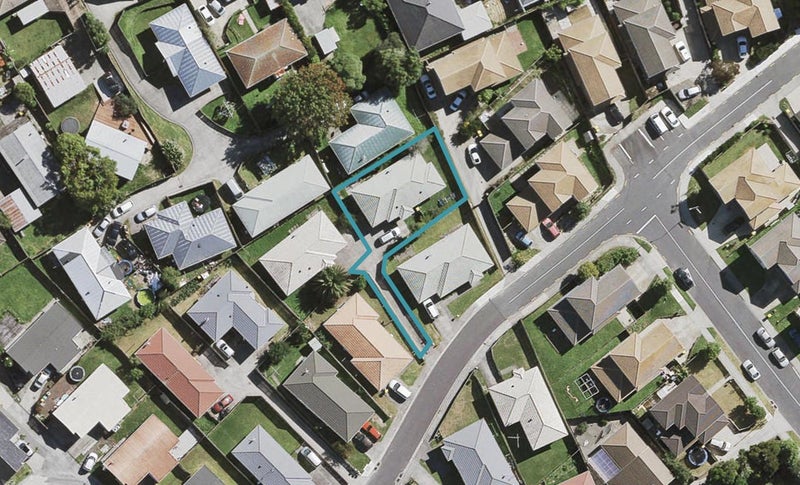 52 Clover Drive, Henderson, Auckland - Carousel 1