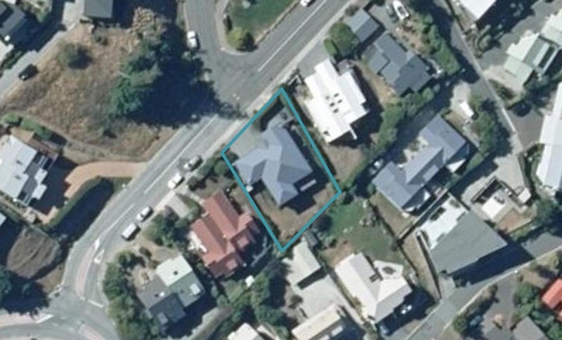 5 Highview Terrace, Queenstown, Queenstown - Carousel 1