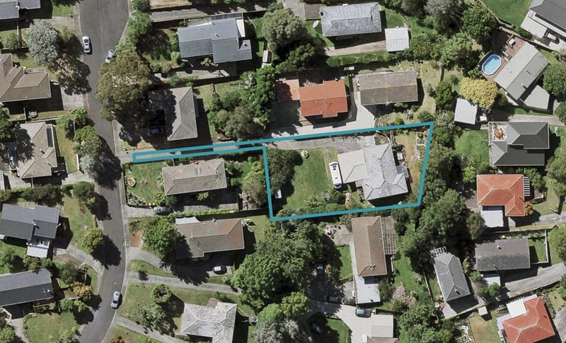 19 Kerria Place, Sunnynook, Auckland - Carousel 1