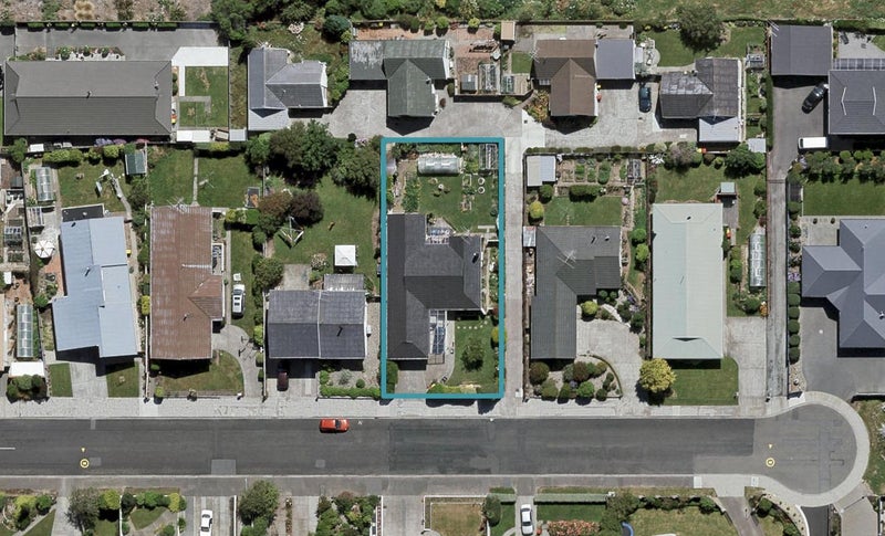 12 Falcon Street, Newfield, Invercargill - Carousel 1