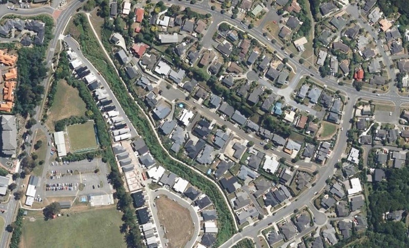 17 Flotilla Place, Whitby, Porirua - Carousel 1