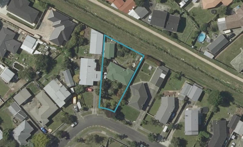 11 Abraham Crescent, Milson, Palmerston North - Carousel 1
