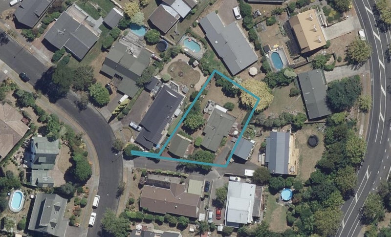 11 Ngaio Place, Pukete, Hamilton - Carousel 1