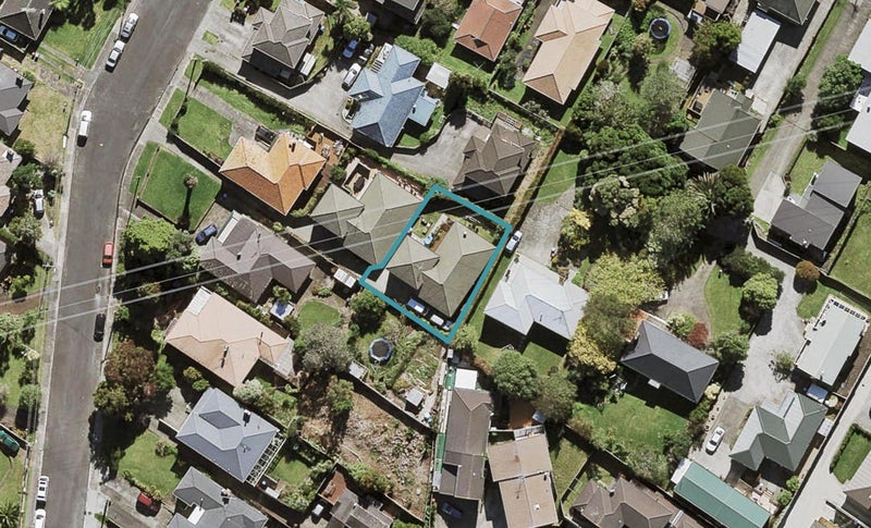4B Eaton Road, Hillsborough, Auckland - Carousel 1