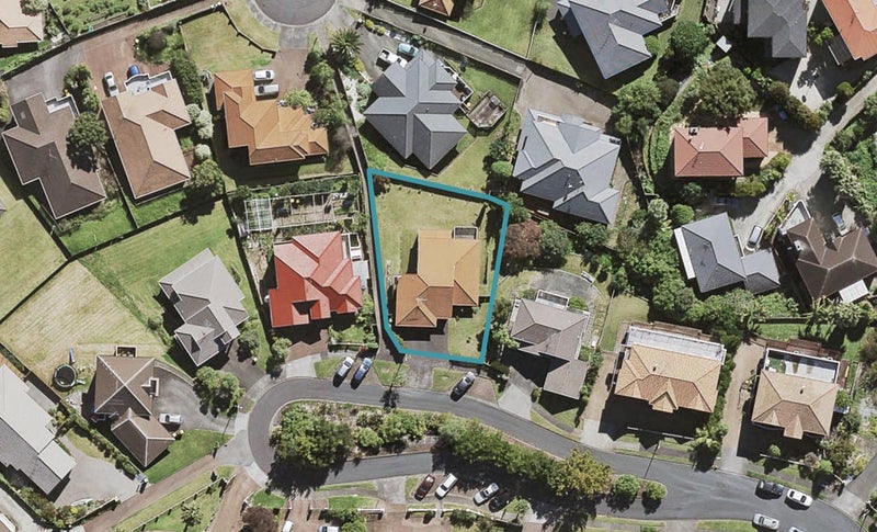 13 McFetridge Place, Hillcrest, Auckland - Carousel 1