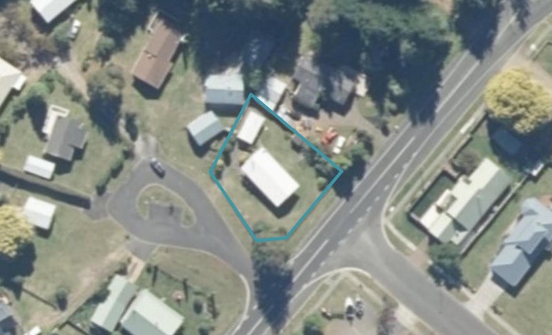 1 Par Place, Kinloch, Taupō - Carousel 1