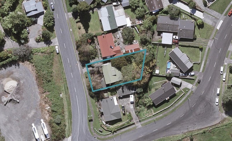 47 Junction Street, Welbourn, New Plymouth - Carousel 1