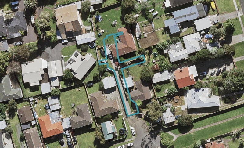 76 Molesworth Place, Māngere, Auckland - Carousel 1