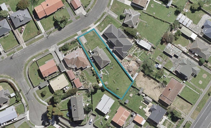 14 Hughes Crescent, Taita, Lower Hutt - Carousel 1