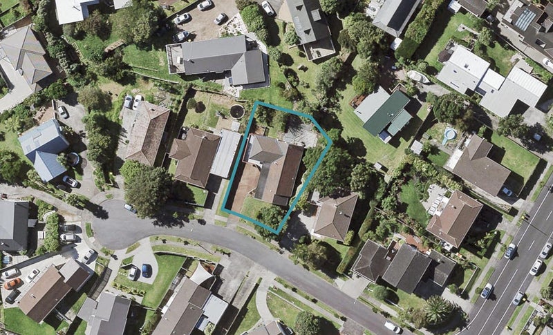 5 Acland Place, Botany Downs, Auckland - Carousel 1