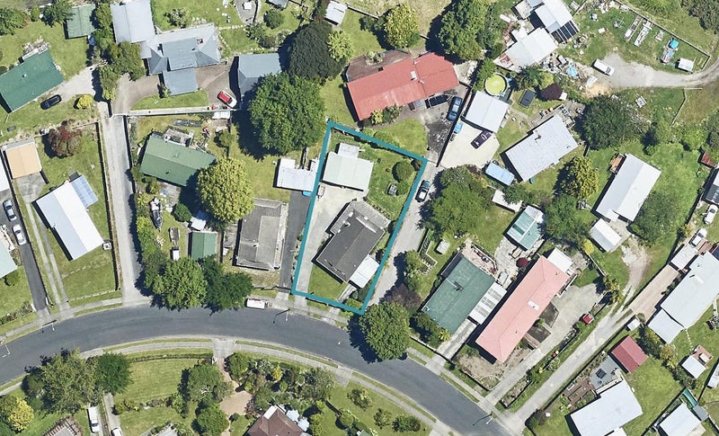 18 Landscape Drive, Ngongotaha, Rotorua - Carousel 1