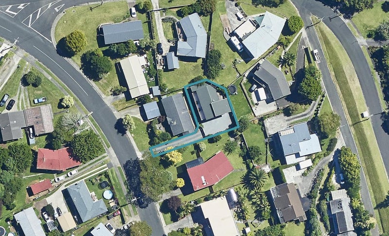 5 Carlton Street, Bellevue, Tauranga - Carousel 1