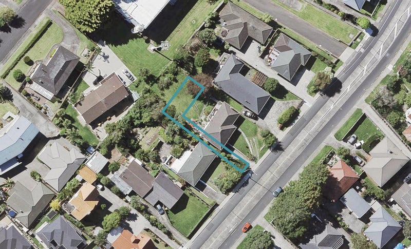 127E Ridge Road, Howick, Auckland - Carousel 1