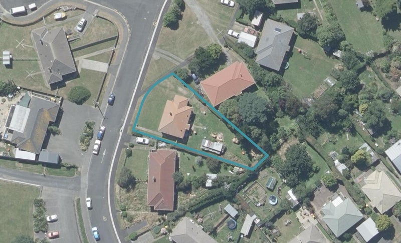 19 Albertson Avenue, Port Chalmers, Dunedin - Carousel 1