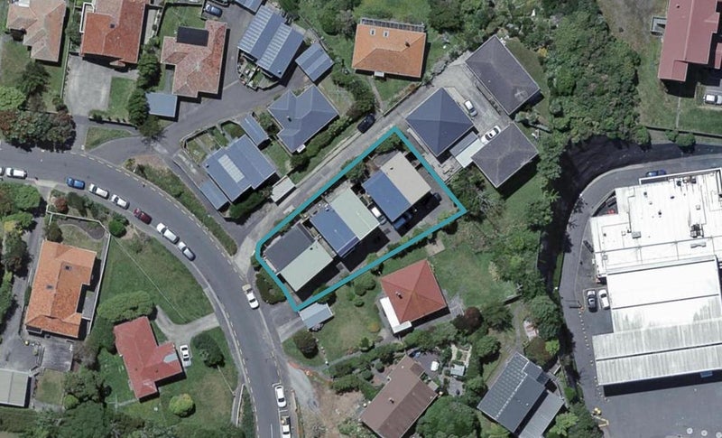 1/17 Hindmarsh Street, Johnsonville, Wellington - Carousel 1