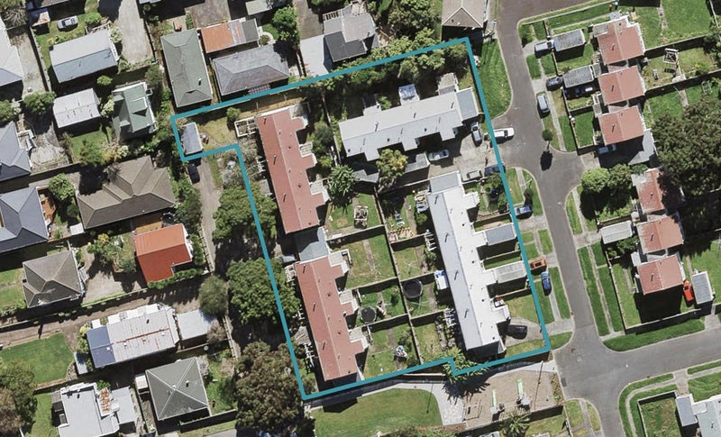 2 McGehan Close, Mount Albert, Auckland - Carousel 1