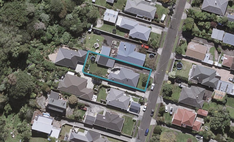 15 Tainui Street, Welbourn, New Plymouth - Carousel 1
